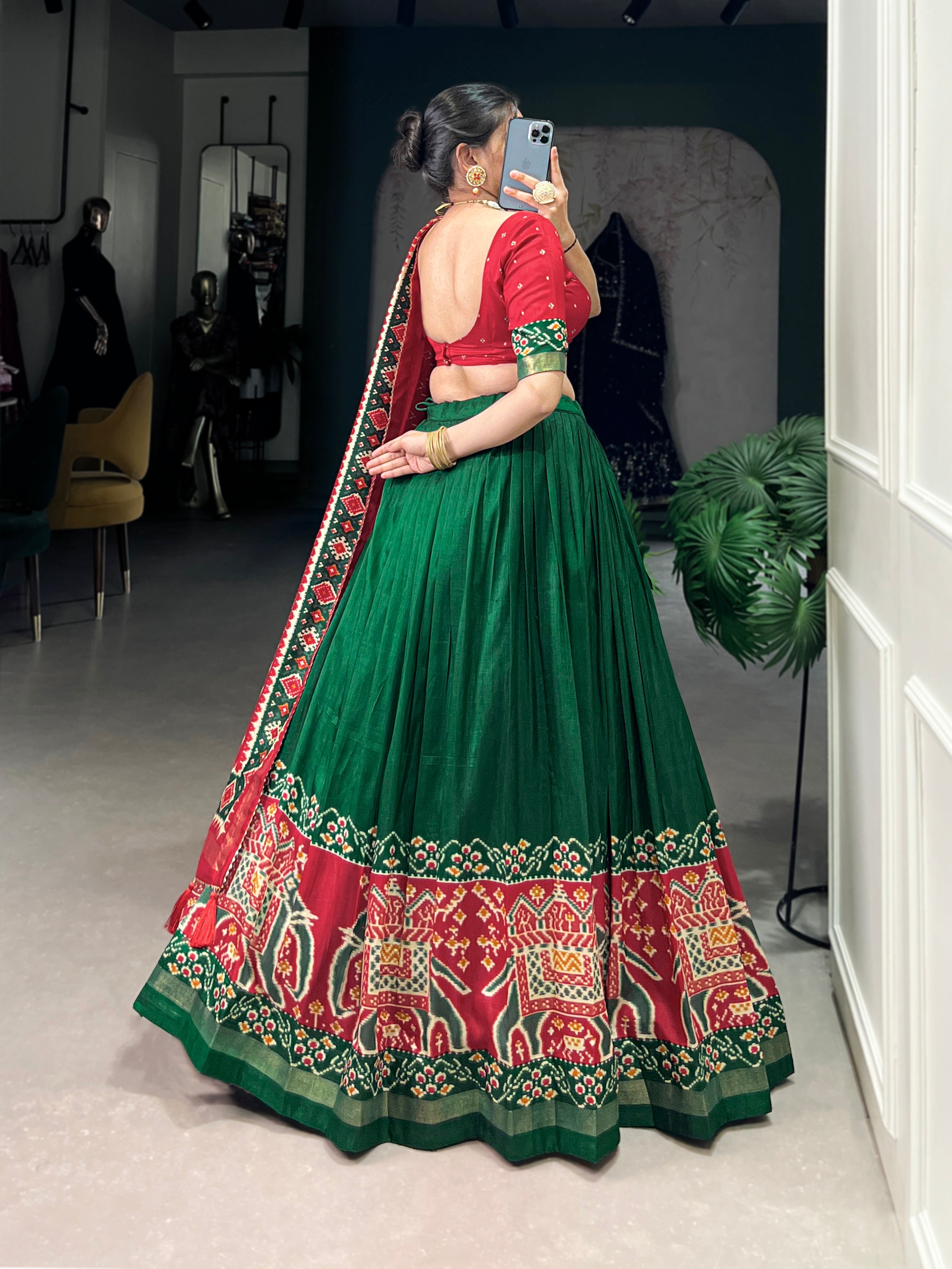 πͺ· Infuse Your Wardrobe with Southern Grace πͺ· Silk Kalamkari Print Lehenga Choli with Foil Work Border - Navratri